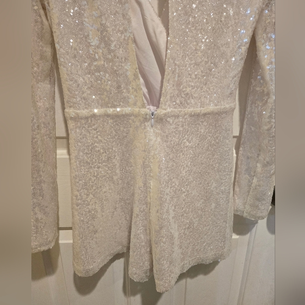 Revolve Superdown Devonne Surplice Romper White S… - image 4